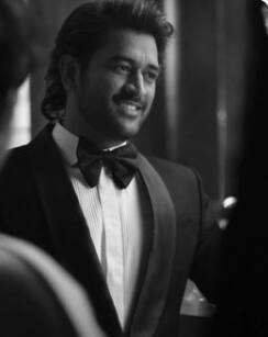 இவர்களுக்கு ஜிவா ஷிங் தோனி என்ற மகளும் உள்ளார்.
