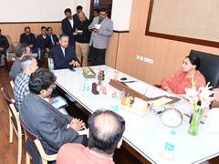 दिया कुमारी की अधिकारियों को दो टूक, गुणवत्ता से समझौता नहीं, अनियमिता बरतने वालों पर होगी कार्रवाई