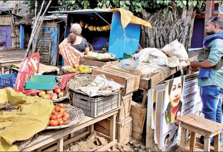 தெருவோர வியாபாரிகளை அகற்றுவதில் காவல் துறையின் ஒத்துழைப்பு இல்லை - மேயர் அன்பழகன் தகவல்