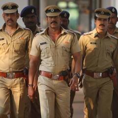 अजय-सलमान से लेकर रणवीर सिंह तक, जब इन सितारों ने पुलिस की वर्दी पहन दिखाई दबंगई, जमकर बजी तालियां