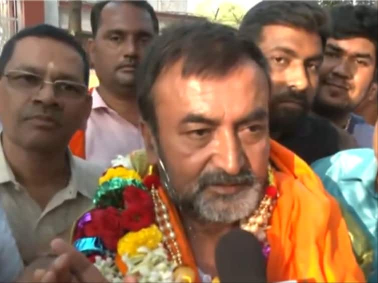 Karnataka: Karsevak Shrikanth Pujari Walks Out On Bail, VHP Welcomes Him Karnataka: Karsevak Shrikanth Pujari Walks Out On Bail, Says Will Attend Ram Temple Consecration Event