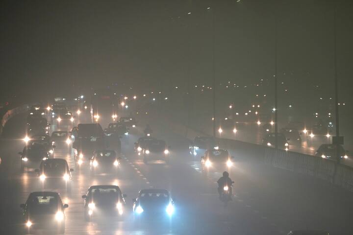 मौसम विभाग ने रविवार को आसमान साफ रहने का पूर्वानुमान लगाया है.