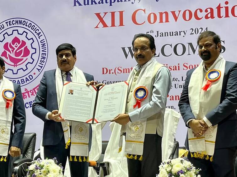 ISRO Chairman Somanath receives Honorary Doctorate From JNTU Hyderabad Isro Chairman Somanath: మనం 300 ఏళ్లు జీవించొచ్చు, సినిమాలతో పోలిస్తే ఇస్రో ఖర్చు తక్కువ