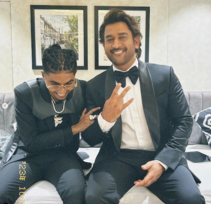 ਦੁਨੀਆ ਭਰ ਵਿੱਚ ਉਸਦੇ ਚੌਹਣ ਵਾਲੇ ਪ੍ਰਸ਼ੰਸਕ ਮੌਜੂਦ ਹਨ। ਸੋਸ਼ਲ ਮੀਡੀਆ 'ਤੇ ਵੀ ਐਮਸੀ ਸਟੈਨ ਦੀ ਚੰਗੀ ਫੈਨ ਫਾਲੋਇੰਗ ਹੈ।