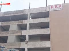 నిర్మాణ సంస్థ నిర్లక్ష్యం, గ్రానైట్ రాళ్లు మీద పడి ఇద్దరు కార్మికులు మృతి