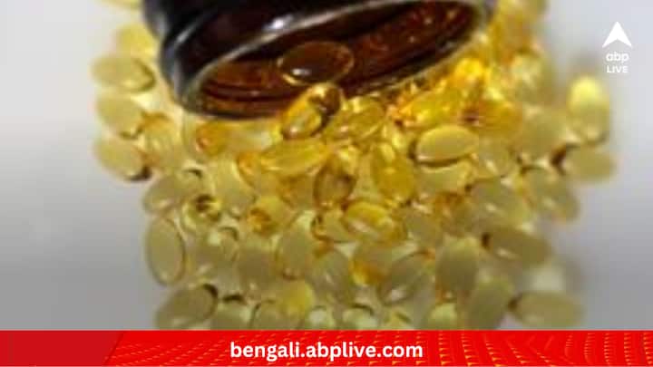 এছাড়াও ভিটামিন ই সাপ্লিমেন্ট ব্যবহার করতে পারেন চুলের যত্ন নিতে। চিকিৎসকের পরামর্শ মতো ১০০ শতাংশ প্রাকৃতিক সাপ্লিমেন্ট ব্যবহার করা যায়। ভিটামিন ই-এর একটি ক্যাপসুলে ৪৮০ আইইউ উদ্ভিজ্জ ভিটামিন ই থাকে।