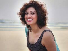 Hamsa Nandini: బీచ్ లో అందమైన హంస!