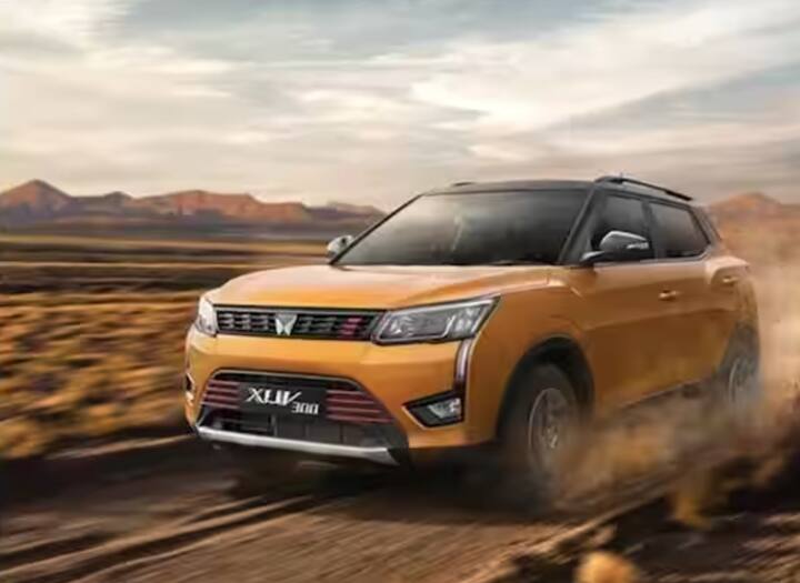 ਤੀਜੇ ਨੰਬਰ 'ਤੇ ਮਹਿੰਦਰਾ XUV300 ਫੇਸਲਿਫਟ ਹੈ, ਜੋ ਇਸ ਮਹੀਨੇ ਲਾਂਚ ਹੋਣ ਵਾਲੀ ਹੈ। ਮਹਿੰਦਰਾ ਆਪਣੀ ਕਾਰ ਦਾ ਇਹ ਅਪਡੇਟਿਡ ਵਰਜ਼ਨ ਲਿਆ ਰਹੀ ਹੈ। ਇਸ ਦੇ ਬਾਹਰੀ ਅਤੇ ਅੰਦਰੂਨੀ ਹਿੱਸੇ 'ਚ ਕਾਫੀ ਬਦਲਾਅ ਦੇਖਣ ਨੂੰ ਮਿਲਣਗੇ।