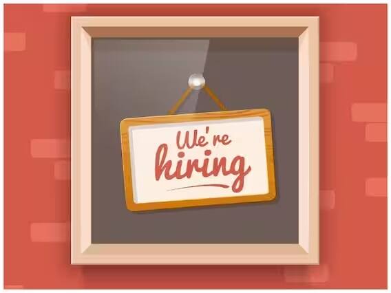 અરજી કરવા માટે, જનરલ, OBC અને EWS ઉમેદવારોએ 400 રૂપિયાની ફી ચૂકવવી પડશે. SC, ST, PWBD અને મહિલા ઉમેદવારોએ કોઈ ફી ચૂકવવાની જરૂર નથી.