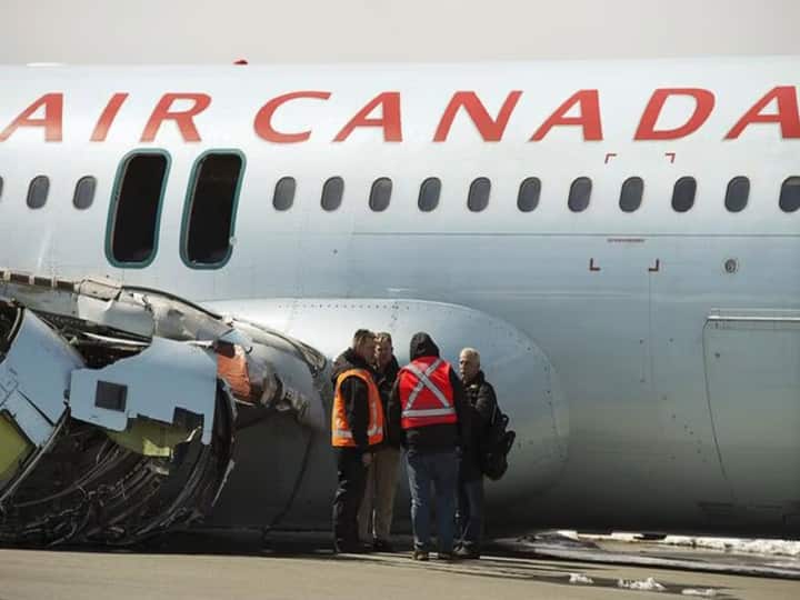 Canada flight Diverted After 16-Year Old minor Attacks Family member Mid Air விமானத்தில் குடும்ப உறுப்பினரை தாக்கிய சிறுவன்.. நடுவானில் பரபரப்பு..!