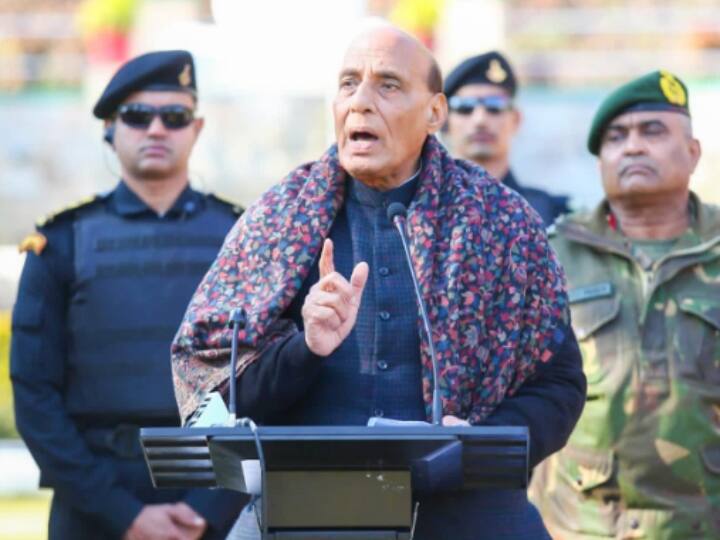 Union Defence Minister Rajnath Singh UK Visit first time to to discuss defence and security issues Rajnath Singh UK Visit: दो दिवसीय यात्रा पर ब्रिटेन जाएंगे राजनाथ सिंह, आठ जनवरी को होंगे रवाना, जानें क्या है मायने