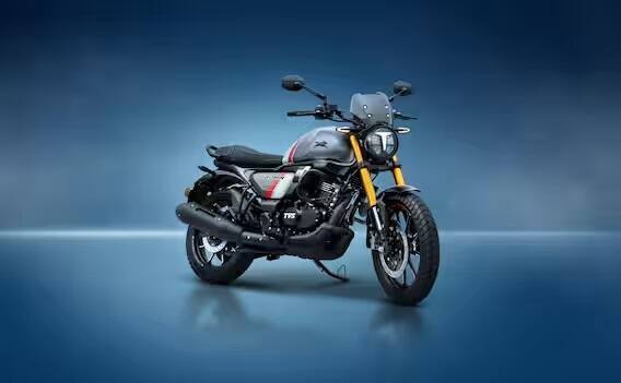 TVS રૉનિન એક ક્રૂઝર બાઇક છે જે 4 વેરિઅન્ટ અને 7 રંગોમાં ઉપલબ્ધ છે. તેમાં 225.9cc BS6 એન્જિન છે, જે 20.1 bhpનો પાવર અને 19.93 Nmનો ટૉર્ક જનરેટ કરે છે. તેમાં એન્ટિ-લૉકિંગ બ્રેકિંગ સિસ્ટમ સાથે આગળ અને પાછળ બંને ડિસ્ક બ્રેક્સ છે. આ બાઇકનું વજન 159 કિલો છે અને તેની ફ્યૂઅલ ટેન્કની ક્ષમતા 14 લિટર છે. આ બાઇકની એક્સ-શૉરૂમ કિંમત 1.49 લાખ રૂપિયા છે.