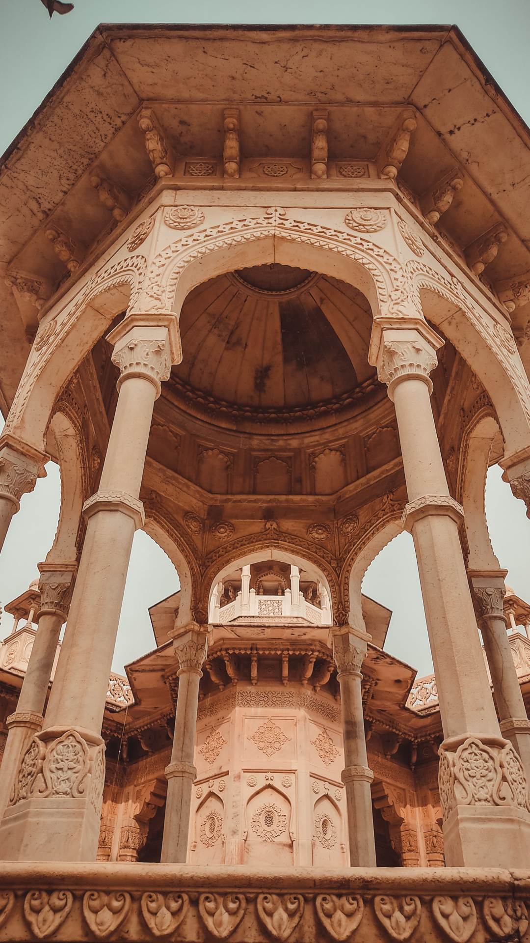 तब से यहां इमारतों और घरों को