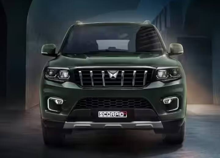 ਮਹਿੰਦਰਾ ਸਕਾਰਪੀਓ SUV ਚੌਥੇ ਸਥਾਨ 'ਤੇ ਰਹੀ, ਕੰਪਨੀ ਦਸੰਬਰ 2023 'ਚ ਇਸ ਦੀਆਂ 11,355 ਯੂਨਿਟਾਂ ਵੇਚਣ 'ਚ ਸਫਲ ਰਹੀ। ਜੋ ਪਿਛਲੇ ਸਾਲ ਇਸੇ ਸਮੇਂ 'ਚ ਵਿਕੀਆਂ 7,003 ਯੂਨਿਟਾਂ ਨਾਲੋਂ 62 ਫੀਸਦੀ ਜ਼ਿਆਦਾ ਹੈ।