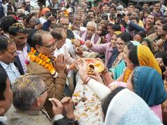 एमपी: '10 तारीख को खाते में आएगा पैसा...' शिवराज की बातों पर लाडली बहनें बोलीं- 'हमें पैसा नहीं...'