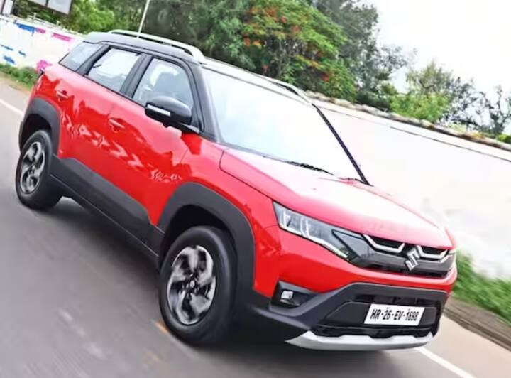 ਮਾਰੂਤੀ ਸੁਜ਼ੂਕੀ SUV ਦੀ ਵਿਕਰੀ ਦੇ ਮਾਮਲੇ ਵਿੱਚ ਤੀਜੇ ਸਥਾਨ 'ਤੇ ਰਹੀ, ਜਿਸਦੀ ਬ੍ਰੇਜ਼ਾ ਨੇ ਦਸੰਬਰ 2023 ਵਿੱਚ 12,844 ਯੂਨਿਟਾਂ ਦੀ ਵਿਕਰੀ ਦਰਜ ਕੀਤੀ। ਜੋ ਪਿਛਲੇ ਸਾਲ ਇਸੇ ਸਮੇਂ 'ਚ ਵਿਕੀਆਂ 11,200 ਯੂਨਿਟਾਂ ਨਾਲੋਂ 15 ਫੀਸਦੀ ਜ਼ਿਆਦਾ ਸੀ।
