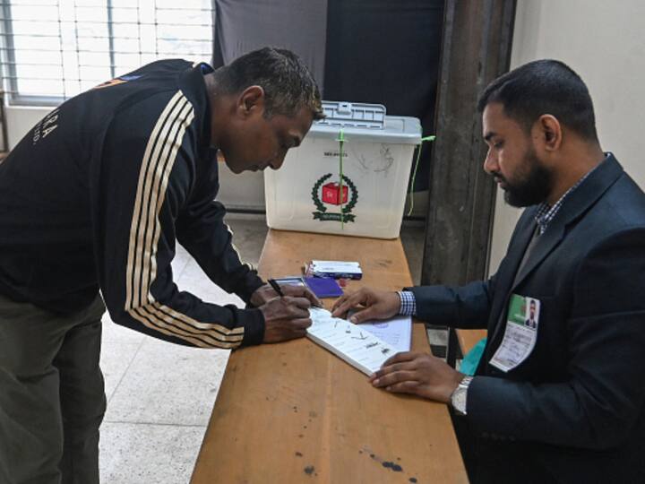 Bangladesh went to polls for its 300-member Parliament amid violence and the opposition's boycott call. (Image Source: Getty)