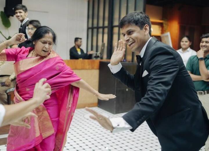 वहीं उनका एक यूट्यूब चैनल भी है, जहां वह अपने फैंस के साथ अपने डांस का हुनर दिखाती हुई नजर आती हैं.