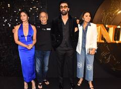 Animal Success Party: परिवार संग 'एनिमल' की सक्सेस पार्टी में पहुंचे Ranbir Kapoor, बॉडीकॉन ड्रेस में Alia ने लूटी पूरी महफिल