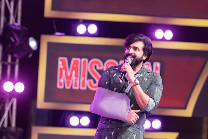 இந்த  படத்தில் எமி ஜாக்சன் , நிமிஷா சஜயன் உள்ளிட்டோர் நடித்துள்ளனர்.