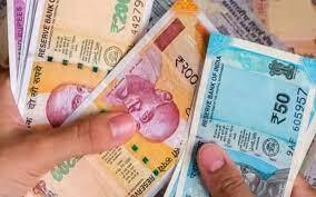 ਸਰਕਾਰ ਨੇ ਹਾਲ ਹੀ ਵਿੱਚ ਪੋਸਟ ਆਫਿਸ ਟਰਮ ਡਿਪਾਜ਼ਿਟ ਸਕੀਮ ਦੀਆਂ ਵਿਆਜ ਦਰਾਂ ਵਿੱਚ 10 ਆਧਾਰ ਅੰਕਾਂ ਦਾ ਵਾਧਾ ਕੀਤਾ ਹੈ। ਅਜਿਹੇ 'ਚ ਤਿੰਨ ਸਾਲ ਦੀ ਮਿਆਦ 'ਚ 7 ਫੀਸਦੀ ਦੀ ਬਜਾਏ 7.10 ਫੀਸਦੀ ਵਿਆਜ ਦਾ ਲਾਭ ਮਿਲਦਾ ਹੈ।