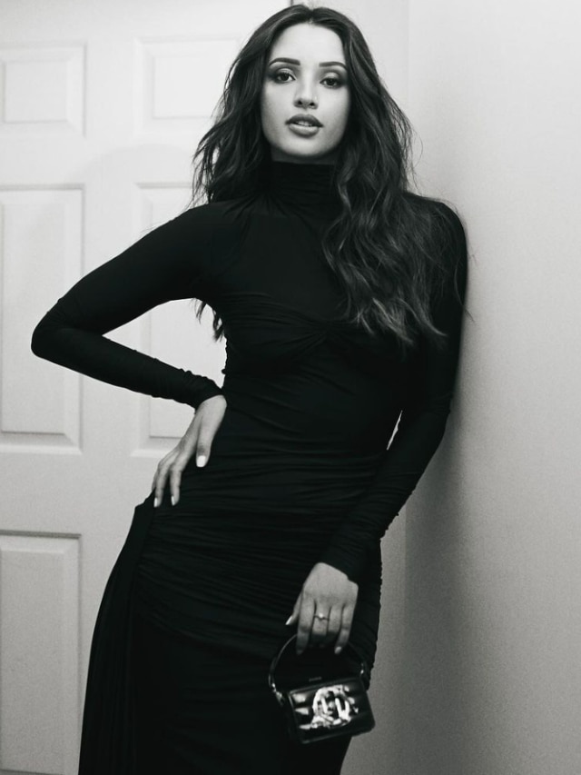 Triptii Dimri Makes Us Swoon In Her Black & White Photoshoot