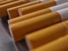 Cigarettes :  पाकिस्तानमध्ये किती रुपयांना विकली जाते गोल्ड फ्लेक?