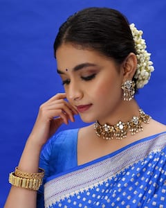 Keerthy Suresh Photos : మల్లెపూలు పెట్టుకుని మహానటిలా ముస్తాబైన కీర్తి సురేష్