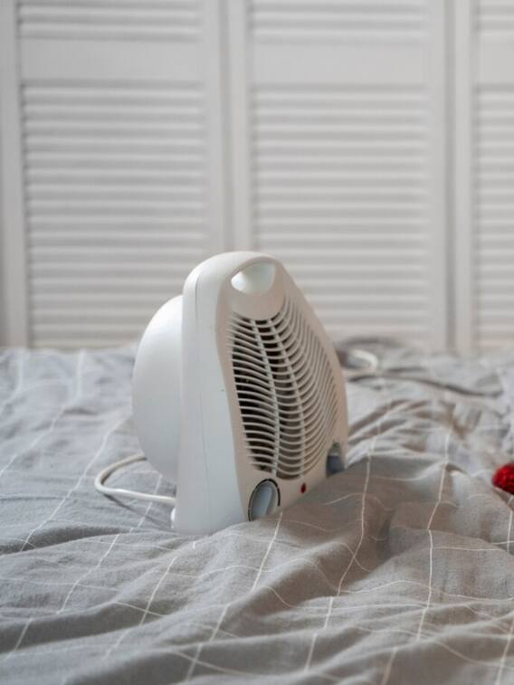 किन लोगों को ठंड से बचने के हीटर नहीं चलाना चाहिए?