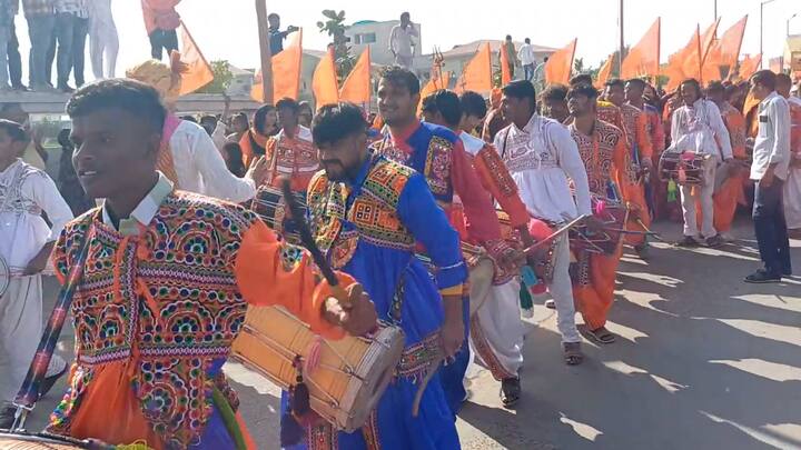 કાર્યક્રમ દરમિયાન કચ્છી ઢોલીઓએ જમાવટ કરી હતી.