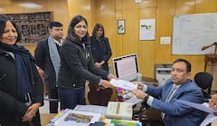 Rajya Sabha Election 2024: राज्यसभा चुनाव के लिए AAP उम्मीदवार स्वाति मालीवाल ने भरा नामांकन, हुईं भावुक