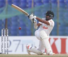 Election: ચૂંટણી જીત્યા બાદ આ સ્ટાર ક્રિકેટરના બદલાયા તેવર, ફેન્સે સેલ્ફી માંગી તો મારી દીધી થપ્પડ, વીડિયો વાયરલ