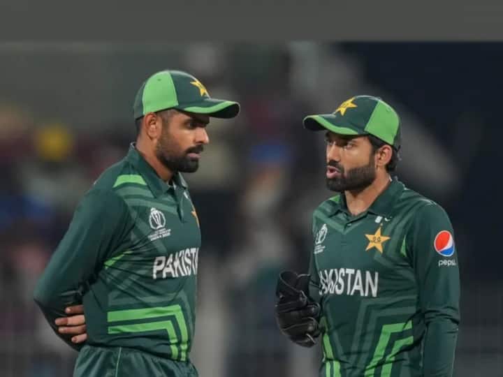 Pakistan Cricket Team: मोहम्मद रिजवान की चमकी किस्मत, दोबारा से उपकप्तानी का जिम्मा मिला Pakistan Cricket Team: मोहम्मद रिजवान की चमकी किस्मत, दोबारा से उपकप्तानी का जिम्मा मिला