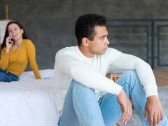 आपका पार्टनर भी आपसे बिना बात लड़ता है ? समझ जाएं ये हैं कारण