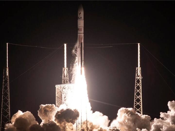 Astrobotic's Peregrine Launches to the Moon
