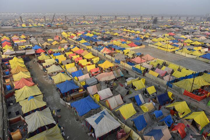 এবারের মকর সংক্রান্তি অত্যন্ত বিশেষ বলে মনে করা হচ্ছে, বহু বছর পর এই দিনে কিছু বিরল যোগ যোগ হচ্ছে যার ফলে কিছু রাশির জন্য শুভ দিন শুরু হবে।