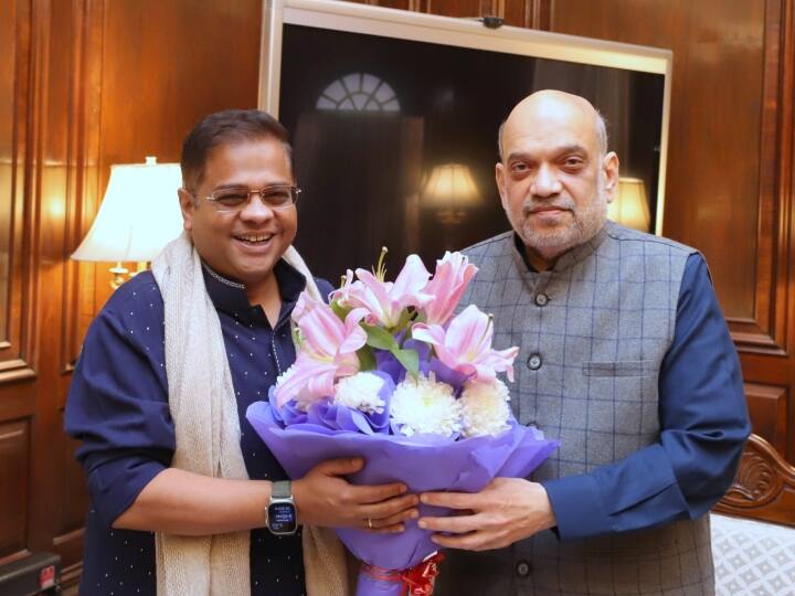 JCCJ के अध्यक्ष अमित जोगी ने गृहमंत्री अमित शाह से की मुलाकात, छत्तीसगढ़ में चढ़ा सियासी पारा Amit Jogi meets Amit Shah in delhi political discussion started in Chhattisgarh JCCJ के अध्यक्ष अमित जोगी ने गृहमंत्री अमित शाह से की मुलाकात, छत्तीसगढ़ में चढ़ा सियासी पारा