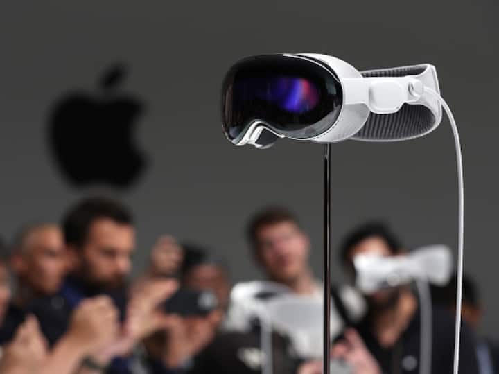 Apple Vision Pro available in the U.S. on February 2 - Apple