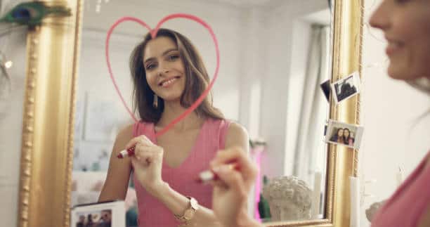 Solo Dating : सिंगल व्यक्तींनो, निराश होऊ नका! सोलो डेटिंगचा आनंद घ्या, मास्टर डेटिंगचा नवा ट्रेंड काय आहे? जाणून घ्या what is solo dating those who do not have a partner can also try What is Master Dating marathi news Solo Dating : सिंगल व्यक्तींनो, निराश होऊ नका! सोलो डेटिंगचा आनंद घ्या, मास्टर डेटिंगचा नवा ट्रेंड काय आहे? जाणून घ्या