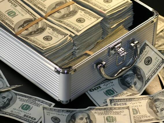 सबसे अमीर NRI मुस्लिम कौन है