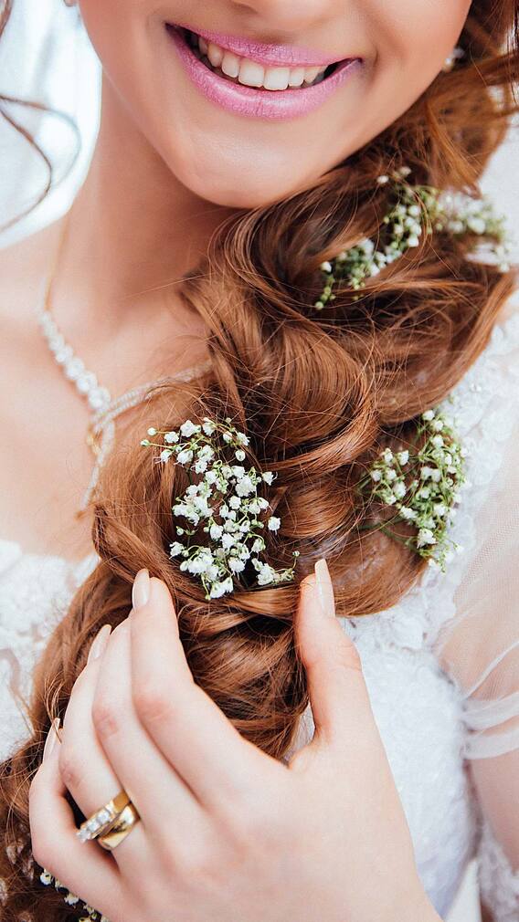 'या' हेअर अ‍ॅक्सेसरीजने वाढवा केसांचे सौंदर्य!