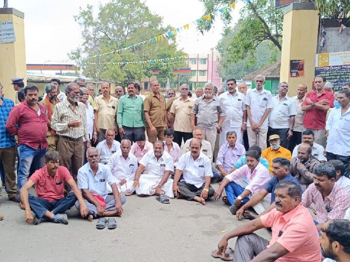 Bus Strike: கோவையில் கோரிக்கைகளை வலியுறுத்தி போக்குவரத்து தொழிலாளர்கள் அரை நிர்வாணப் போராட்டம்