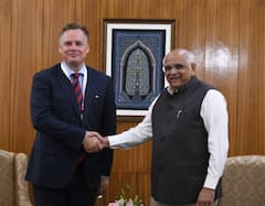 Vibrant Gujarat 2024: નેધરલેન્ડની પોર્ટ ઓપરેટિંગ કંપની એપીએમ ટર્મિનલ્સના સીઈઓએ સીએમ સાથે કરી મુલાકાત, 1600 કિમી દરિયાકાંઠાને લઈ કહી આ વાત