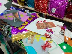 मकर संक्रांति पर जाकिर भाई ने बनाई राम मंदिर वाली पतंगे, इंदौर समेत देश विदेश में है भारी डिमांड