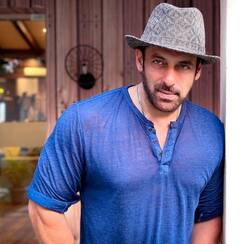 'पाकिस्तानी काजल' से लेकर 'काले धागे' तक, अजीबो-गरीब है बॉलीवुड स्टार्स का लकी चार्म