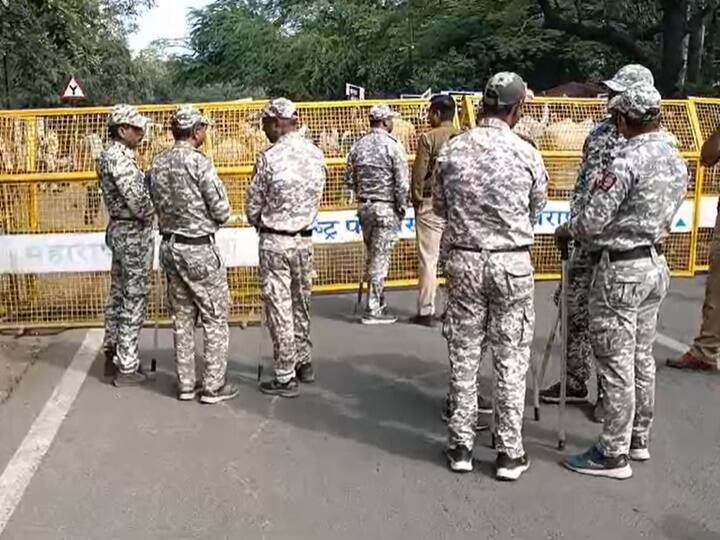 Mumbai ministry siege warning Amravati Police Blocked farmers marathi news मोठी बातमी! मंत्रालयाला घेराव घालण्यासाठी निघालेल्या शेतकऱ्यांना पोलिसांनी अडवले; अमरावतीत वातावरण तापलं