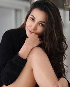 Catherine Tresa Photos : மெழுகு சிலையாய் ஜொலிக்கும் நடிகை கேதரின் தெரசா..!