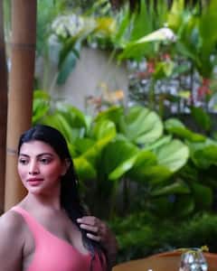 Lahari Shari In Swimsuit: స్విమ్‌సూట్‌లో బిగ్ బాస్ లహరి - బికినిలో కత్తిలా ఉన్నారంటూ...