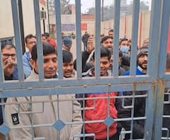 मेरठ नगर निगम ने रोडवेज के रीजनल मैनेजर कार्यालय को किया सील, कर्मचारी अधिकारी हुए कैद