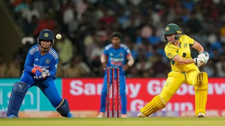 Alyssa Healy, Beth Mooney fifties guide Australia to comfortable 3rd T20I win vs Indian Women INDW vs AUSW: মুনি, হিলির অর্ধশতরানে ভর করে ভারতের বিরুদ্ধে অস্ট্রেলিয়ার সিরিজ় জয়